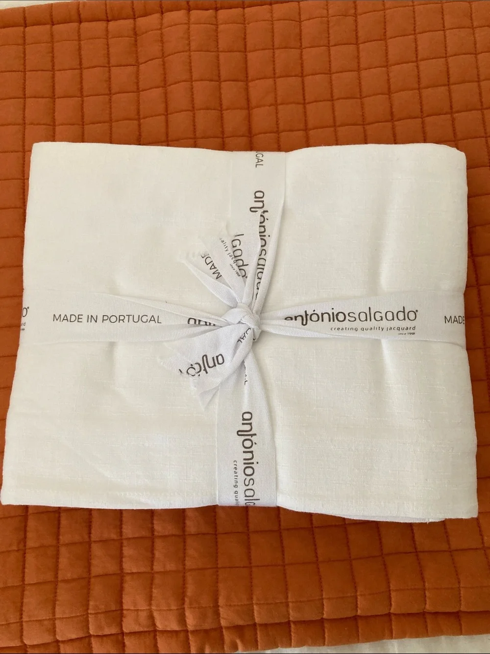 Antonio Salgado tablecloth White Cotton-Linen Tablecloth Portugal